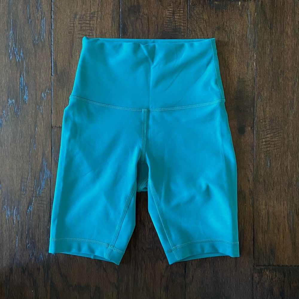 Greenish-Blue Lululemon Athletica Biker Shorts (SIZE 2) w/ Pocket & Drawstring